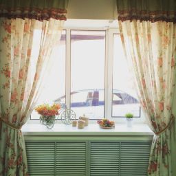 Окна в салоне. Салон штор Штор.ка. Пошив и фото штор в интерьере 2016