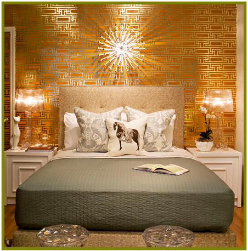 Gold home. Спальня в египетском стиле. Золотая спальня. Спальня в золотистых тонах. Золотые стены в интерьере.